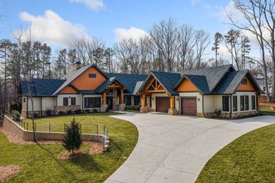 Inspiration for a craftsman exterior home remodel in Atlanta