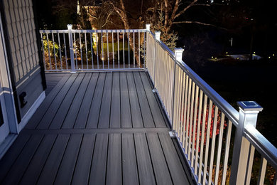 Deck - mid-sized deck idea in Chicago