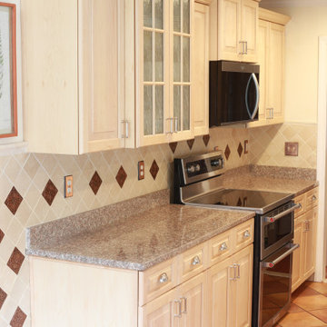 Bright, Airy & Beautiful: A Maple Kitchen Transformation