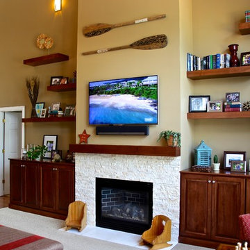 Port Byron, Illinois home with a Mississippi River view
