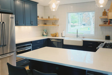 Example of a kitchen design in Indianapolis