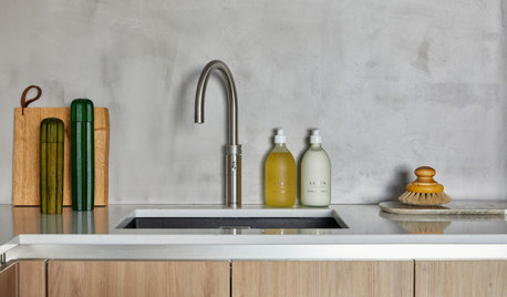 UK Houzz Tour: Texture and Curves Give a New Apartment Character