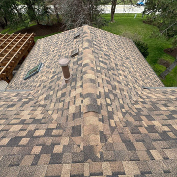 WOODS BROWN ROOF