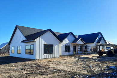 Inspiration for a country exterior home remodel in Minneapolis