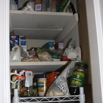 Quick in-cabinet pantry - Farmhouse kitchen - Oakland, CA