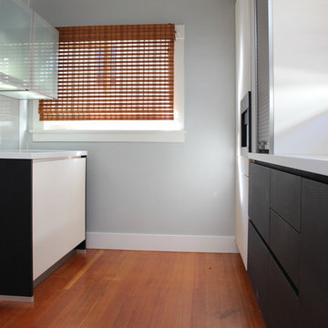 Berkeley handle-less kitchen