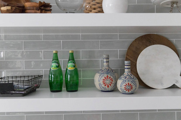 The Best Things to Store on Open Kitchen Shelves