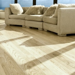 Carlisle Ash Whitewash 7" - Products