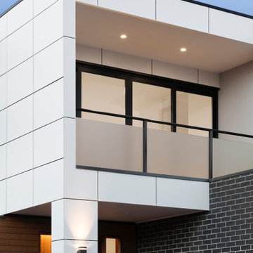 Strong Lines & Contemporary Finishes