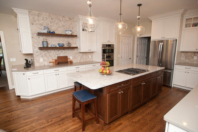 Inspiration for a transitional kitchen in Cincinnati.