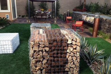 Design ideas for a contemporary landscaping in Las Vegas.