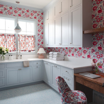 Santa Monica Los Angeles Laundry Room Mudroom - Wallpaper - Blue and Pink