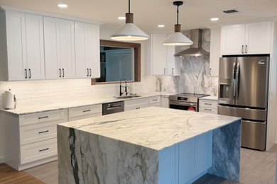 Kitchen photo in Austin