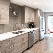 Kitchen - Table in back
