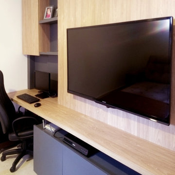 Modern & Sleek Bespoke Home Office: Wood and Black Accents |  Interior Design