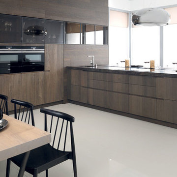 E7.70 ROBLE CUERO