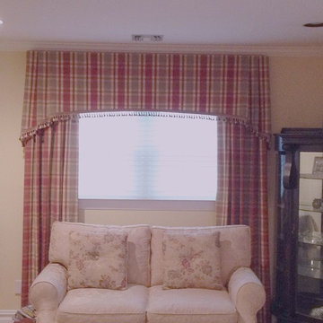 Living room Valance and Drapery