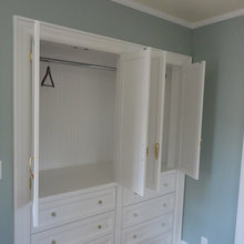 Guest Room Built In