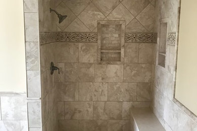 Bathroom - bathroom idea in Columbus