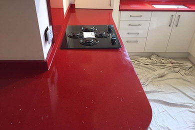 Quartz Brillo rouge kitchen countertops