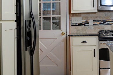 Example of a trendy kitchen design in Atlanta