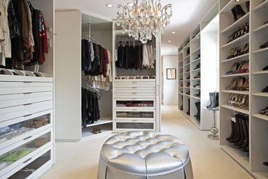 Example of a trendy closet design in San Francisco