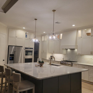 Luxury kitchen in 1000 Oaks