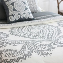 Master bedding