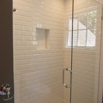 Ridgefield Classic Hall Bath