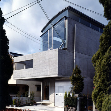 M4-HOUSE