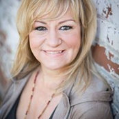 Linda Warren's photo