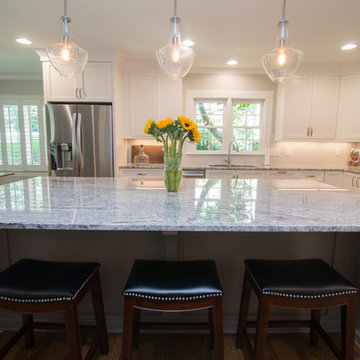 A Fresh new kitchen and keeping room for a 1980's Atlanta Home