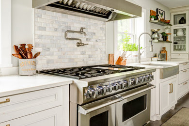 Example of a kitchen design in Indianapolis