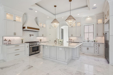 Kitchen photo in Chicago