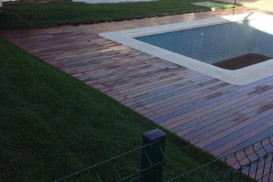 Tratamiento de madera en piscina