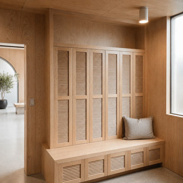 Mudroom Lockers with Louvered Doors & Bench - Bend, OR