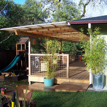 Trex Deck, Cedar Rails and Trellis, Hogwire