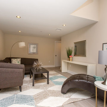 Kater St. Staging