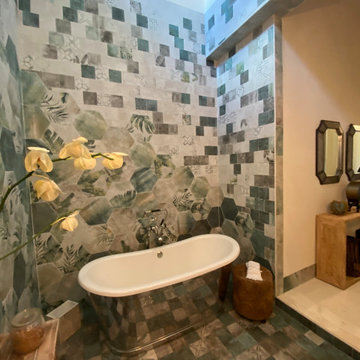 Jungle Wet Room & Bath