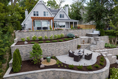 This is an example of a traditional landscaping in Chicago.