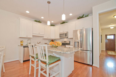 Elegant kitchen photo in Philadelphia