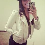 Lily Schiller's photo