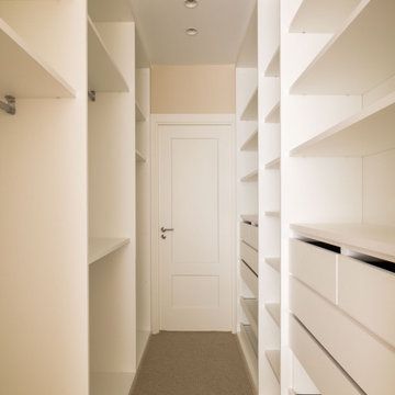 Reforma vivienda en tonos neutros