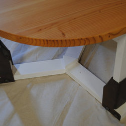 Round Top Pine Coffee Table - Products
