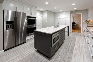 Transitional kitchen photo in DC Metro
