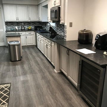 cabinet refacing--light grey euro with granite and backsplash