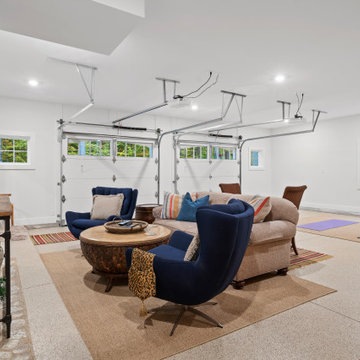Petite Modern Farmhouse