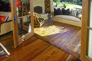 Example of a mountain style living room design in Philadelphia