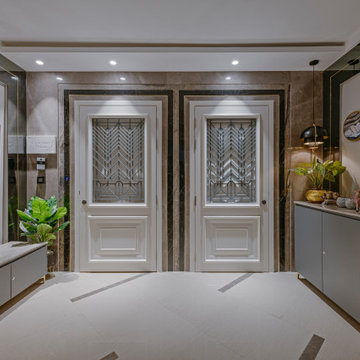 Oberoi Splendour Apartment