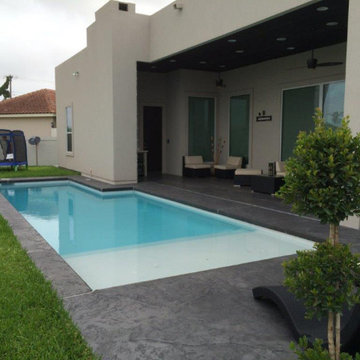 Geometric Pool with Tanning Ledge